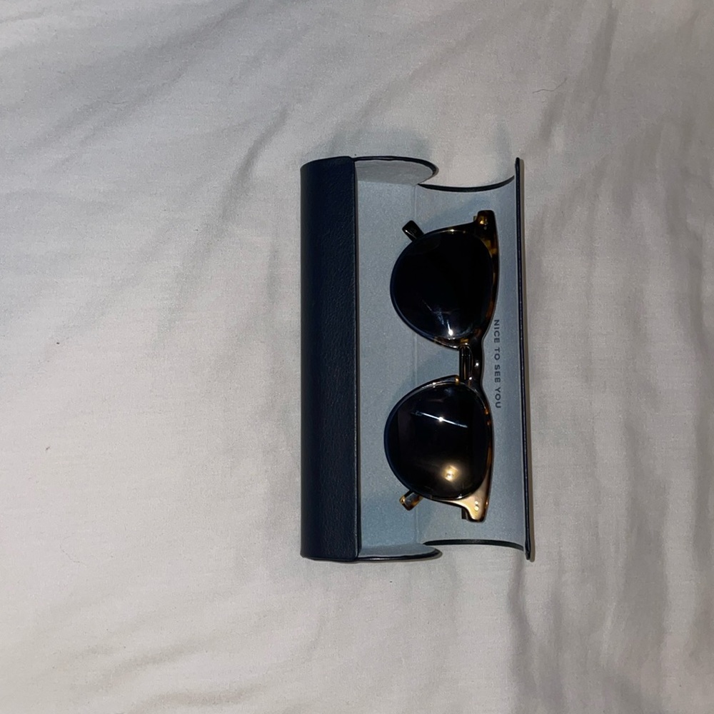 warby parker men’s sun glasses (percey)